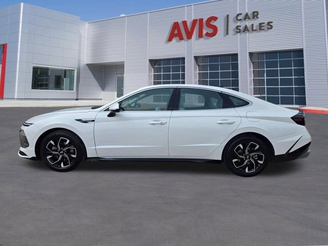 Used 2025 Hyundai Sonata SEL FWD image 11