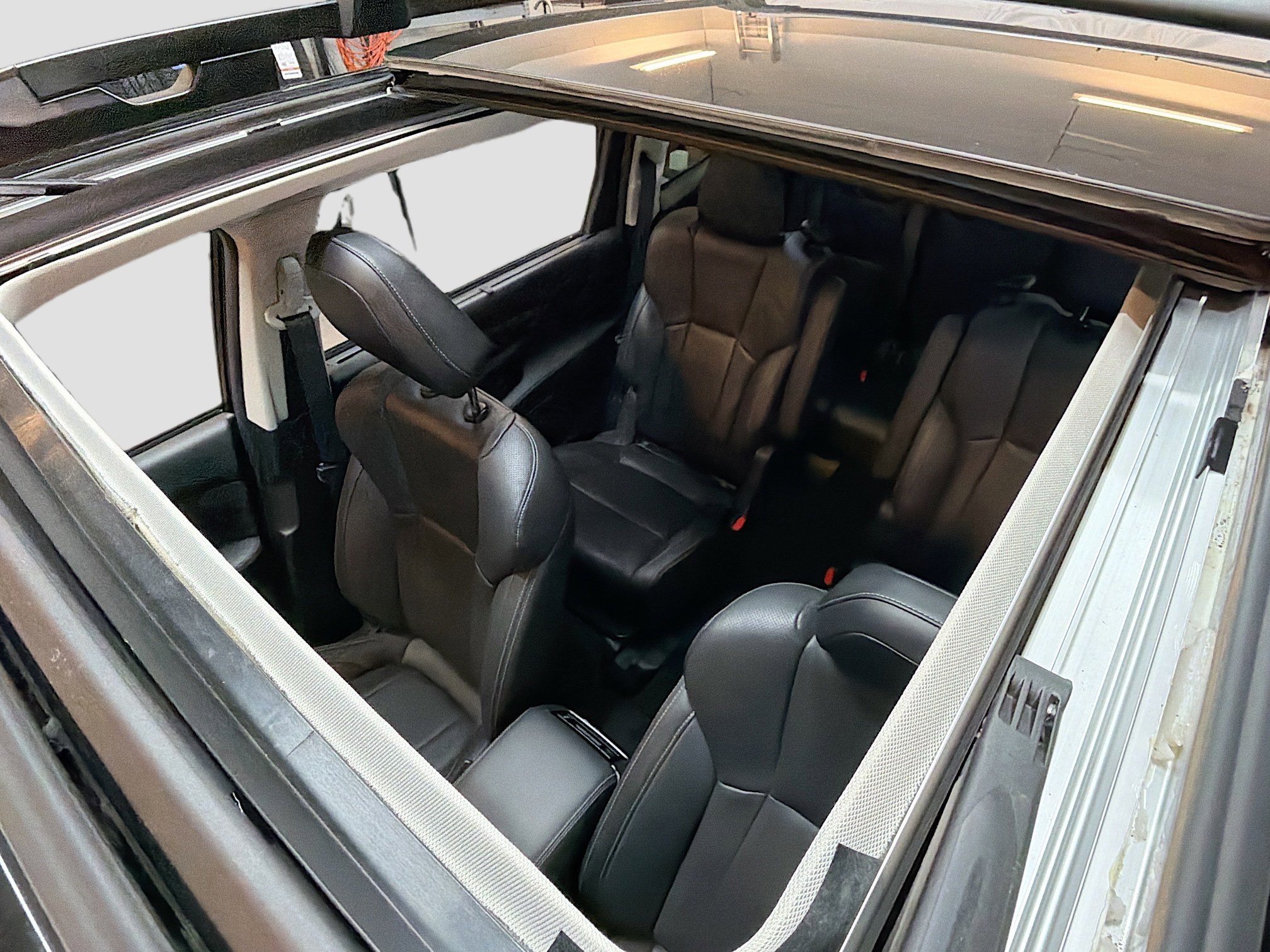 Used 2024 Subaru Ascent Limited w/ Technology Package image 25