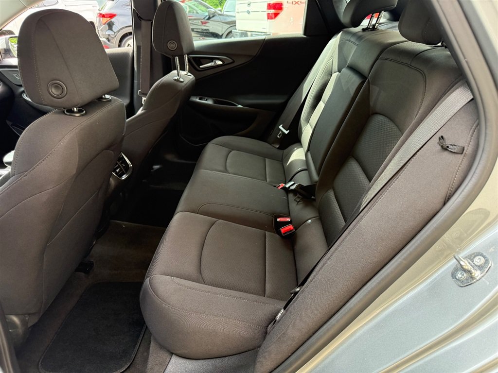Used 2023 Chevrolet Malibu LT FWD image 6