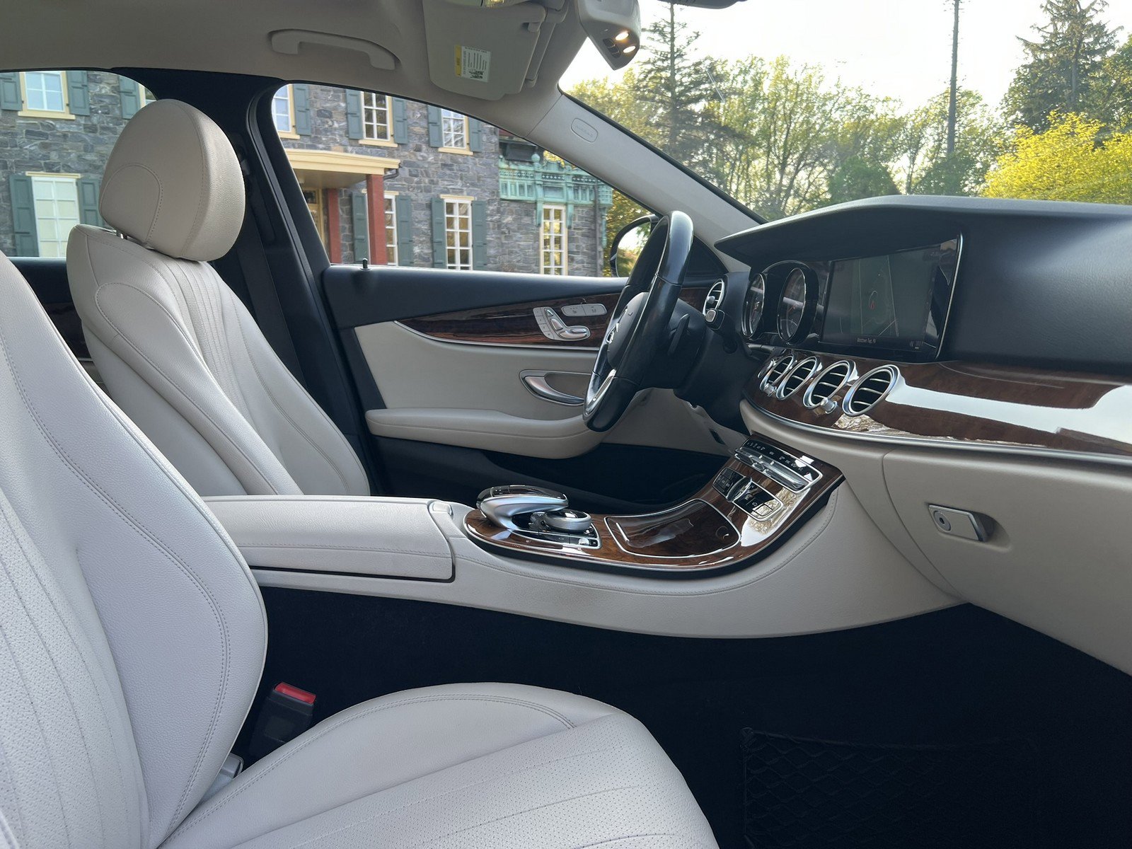 Used 2019 Mercedes-Benz E 300 4MATIC image 20
