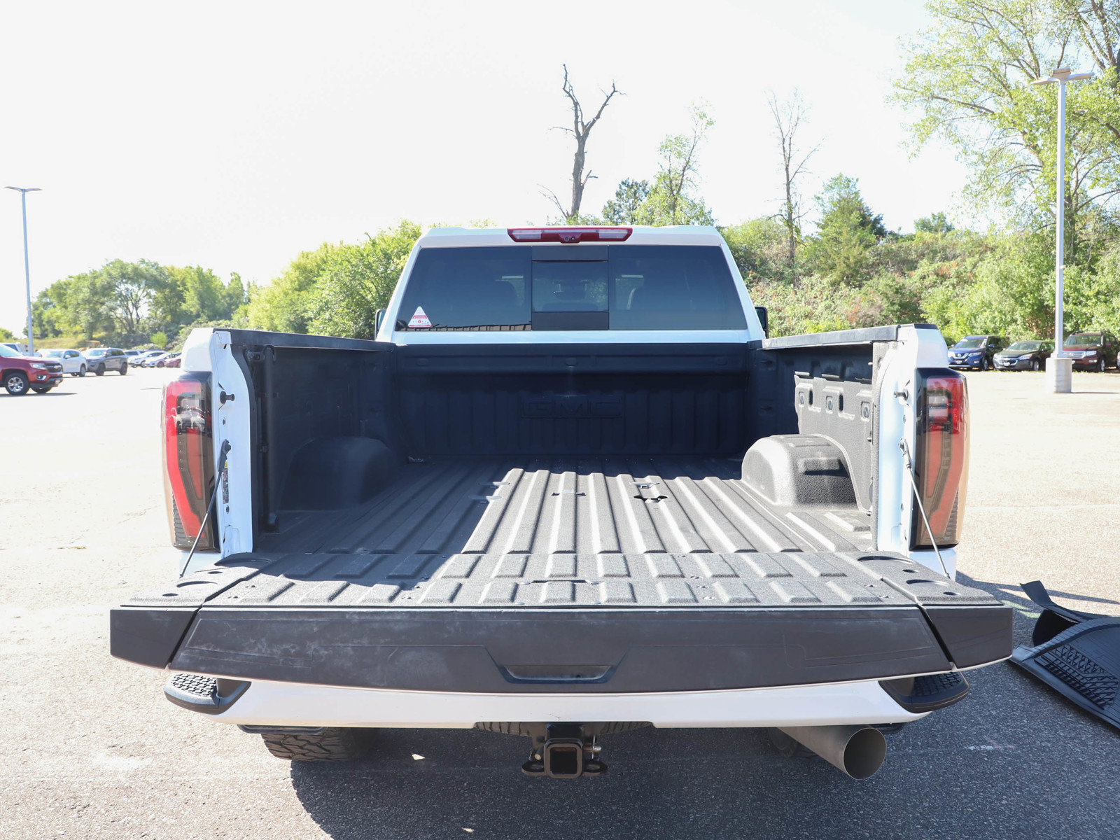 Used 2025 GMC Sierra 2500 AT4 w/ AT4 Premium Plus Package AWD/4WD image 15