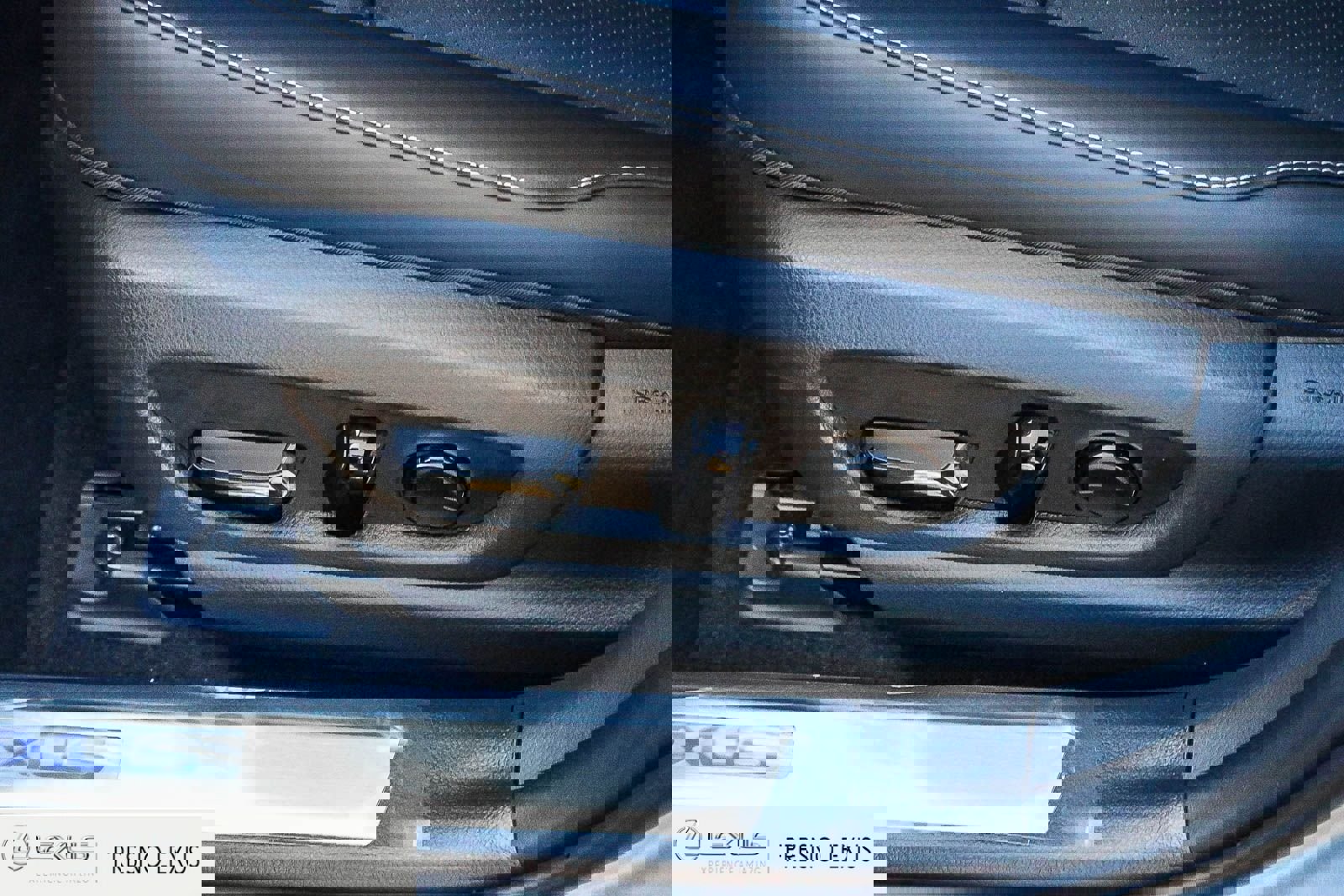 New 2026 Lexus UX 300h UX 300h F SPORT DESIGN AWD image 21