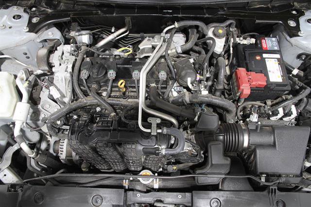 Used 2024 Nissan Altima 2.5 SR FWD image 19