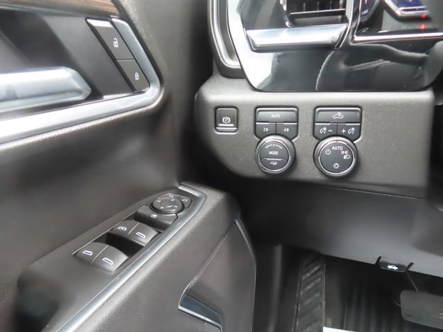 Used 2025 Chevrolet Silverado 1500 LT AWD/4WD image 30