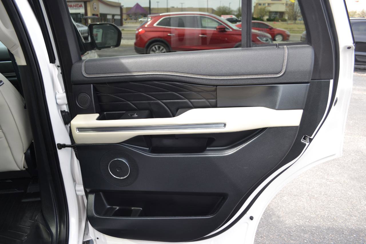 Used 2019 Ford Expedition Platinum image 46