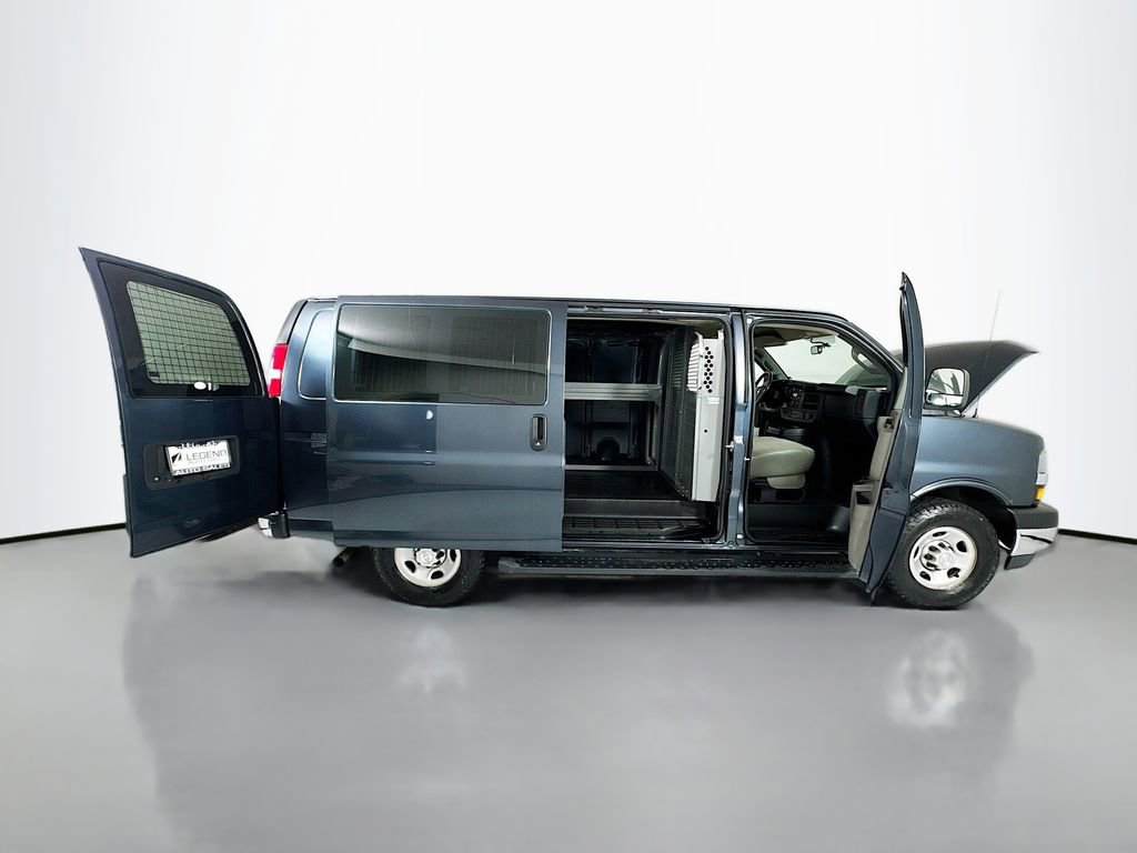 Used 2019 Chevrolet Express 2500 w/ Driver Convenience Package image 18