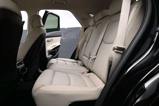 Used 2024 Genesis GV70 2.5T AWD/4WD image 18