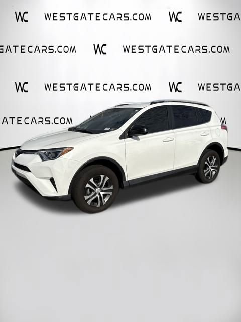 Used 2016 Toyota RAV4 LE image 1