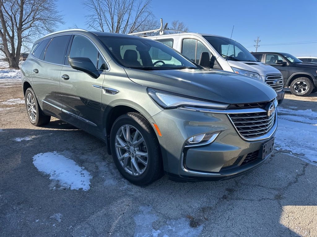Used 2022 Buick Enclave Premium w/ Surround and Sites Package image 7
