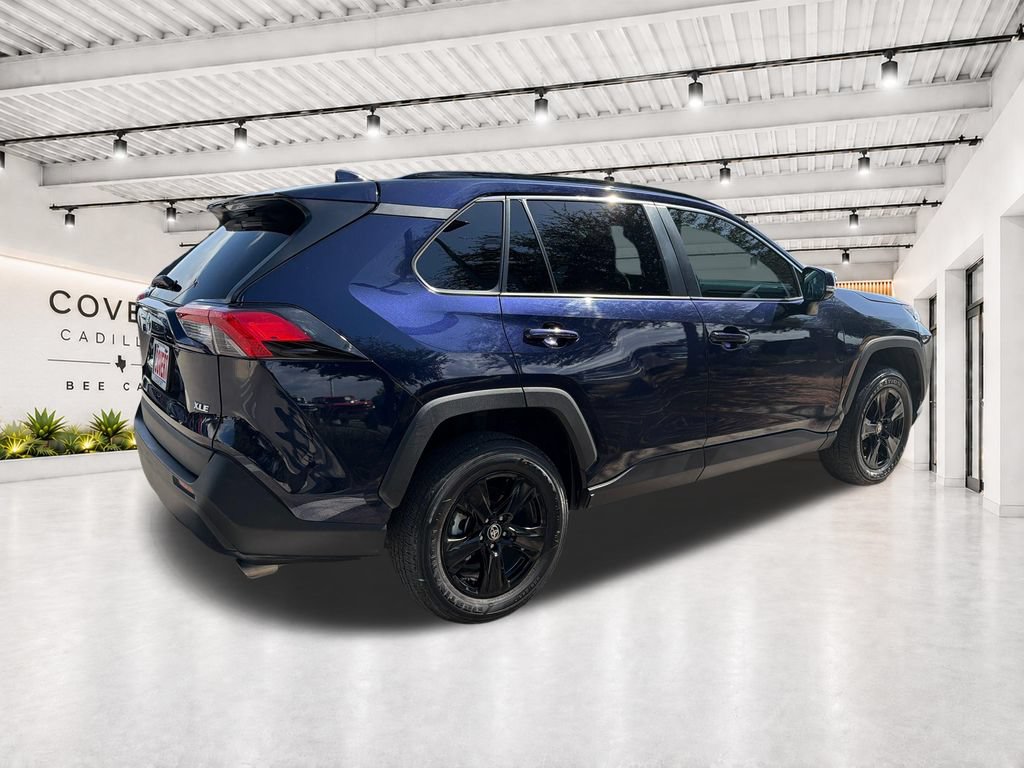 Used 2024 Toyota RAV4 XLE FWD image 11