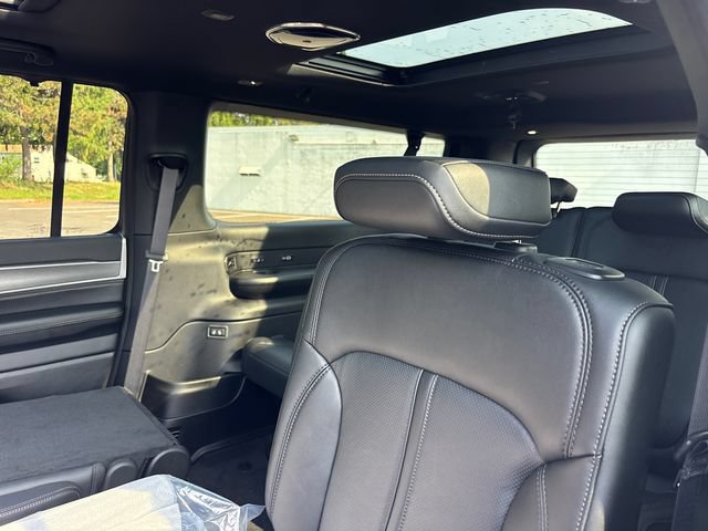 New 2026 Jeep Grand Wagoneer L Limited AWD/4WD image 8