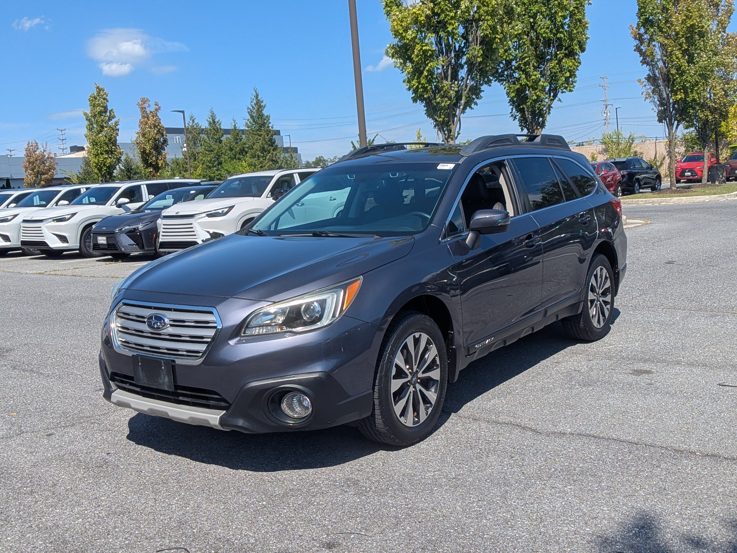 Used 2015 Subaru Outback 2.5i Limited AWD/4WD image 7