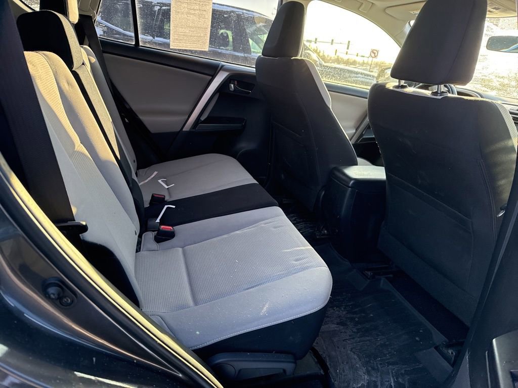 Used 2016 Toyota RAV4 XLE image 16