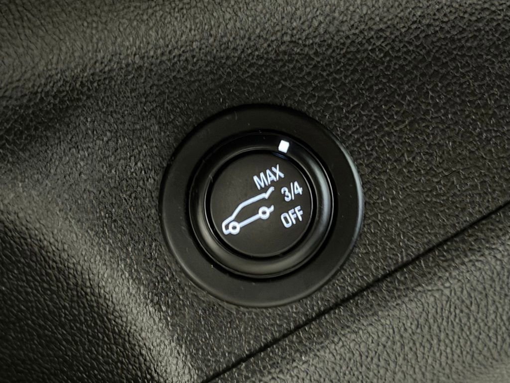 Certified 2017 Buick Envision Essence image 32