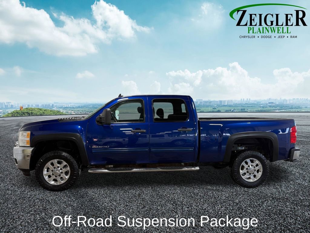 Used 2014 Chevrolet Silverado 2500 LT w/ Interior Plus Package image 4