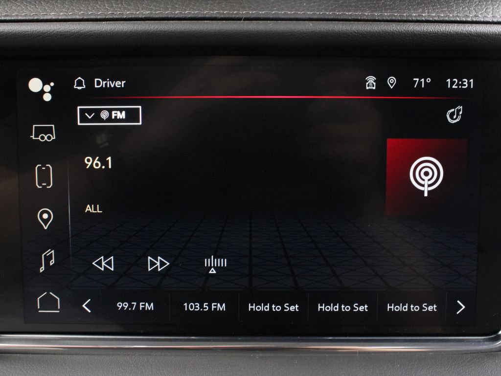 Used 2023 GMC Yukon XL Denali AWD/4WD image 30
