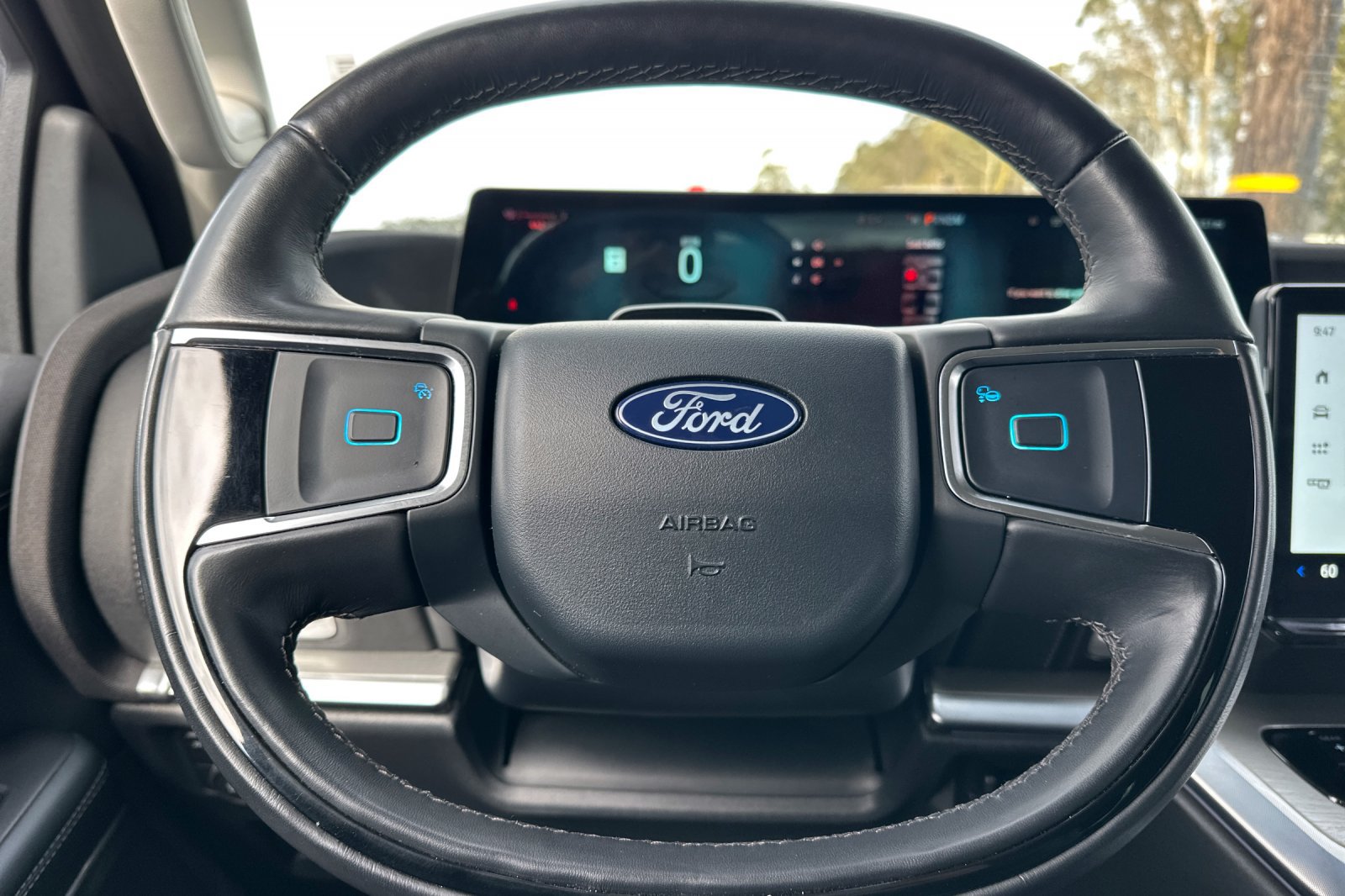 Used 2025 Ford Expedition Max Platinum AWD/4WD image 23