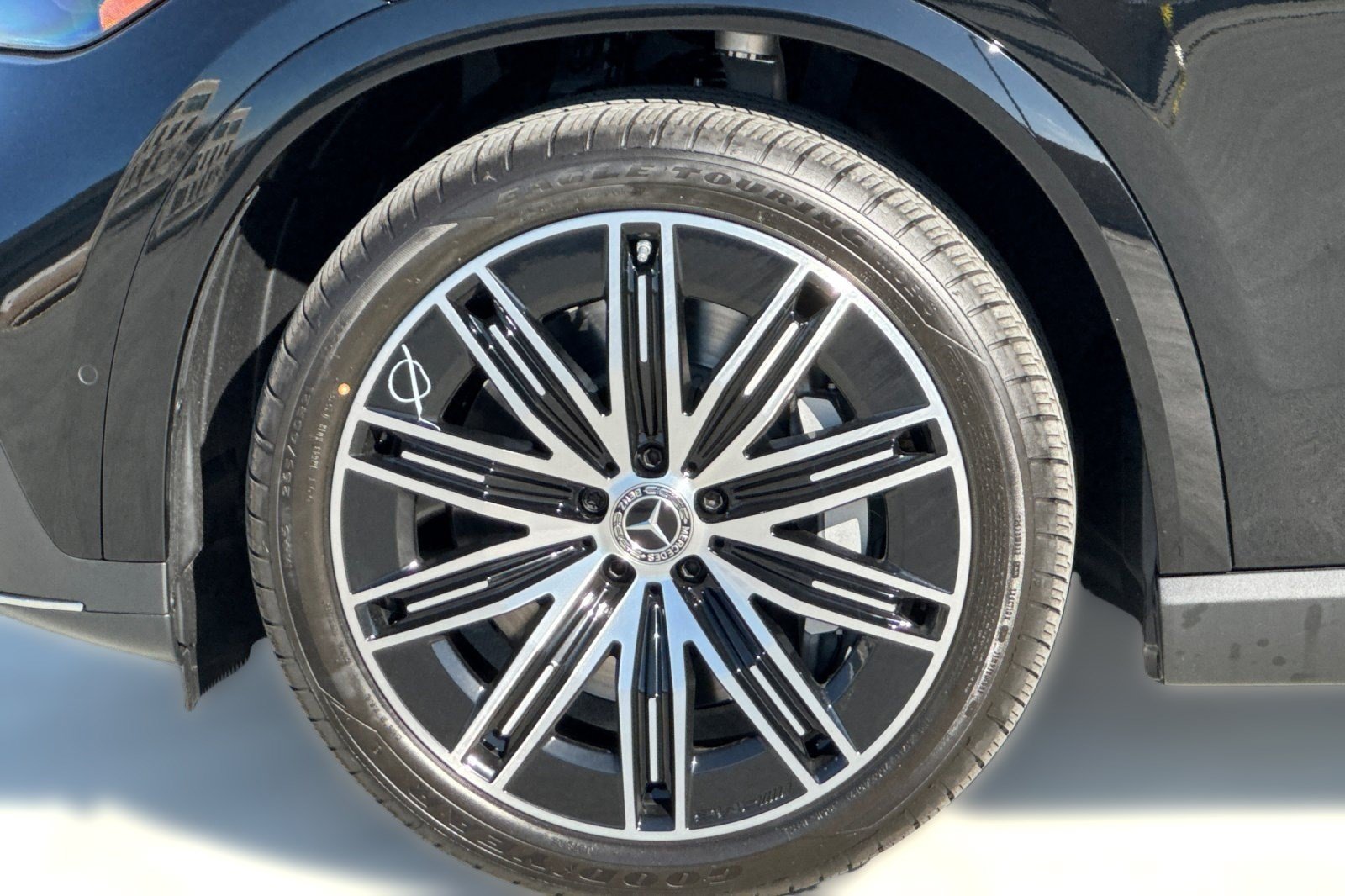 New 2027 Mercedes-Benz EQE 320 4MATIC SUV image 13