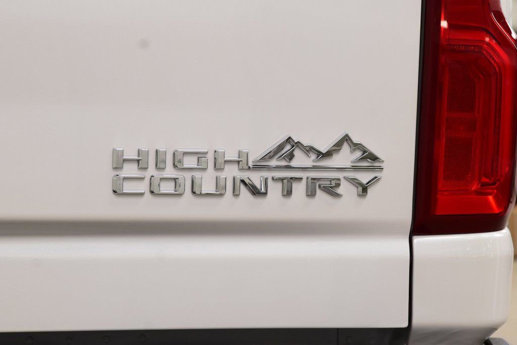Used 2024 Chevrolet Silverado 2500 High Country w/ High Country Premium Package image 26