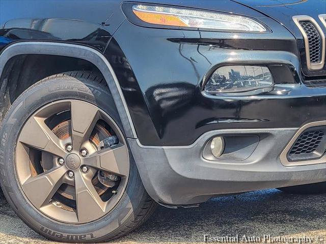 Certified 2017 Jeep Cherokee Latitude w/ Comfort & Sound Group FWD image 5