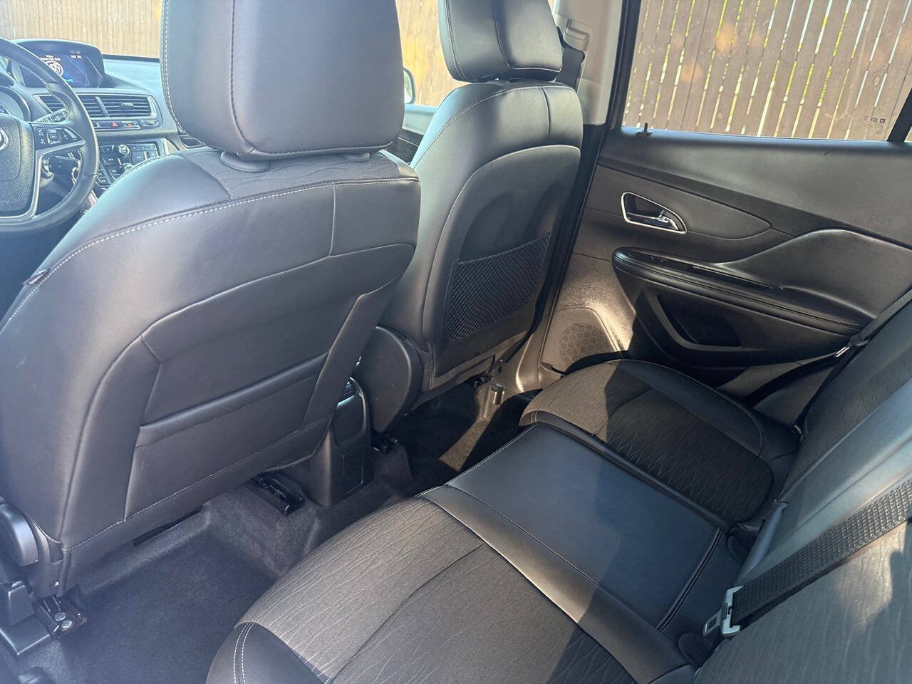 Used 2015 Buick Encore FWD image 15