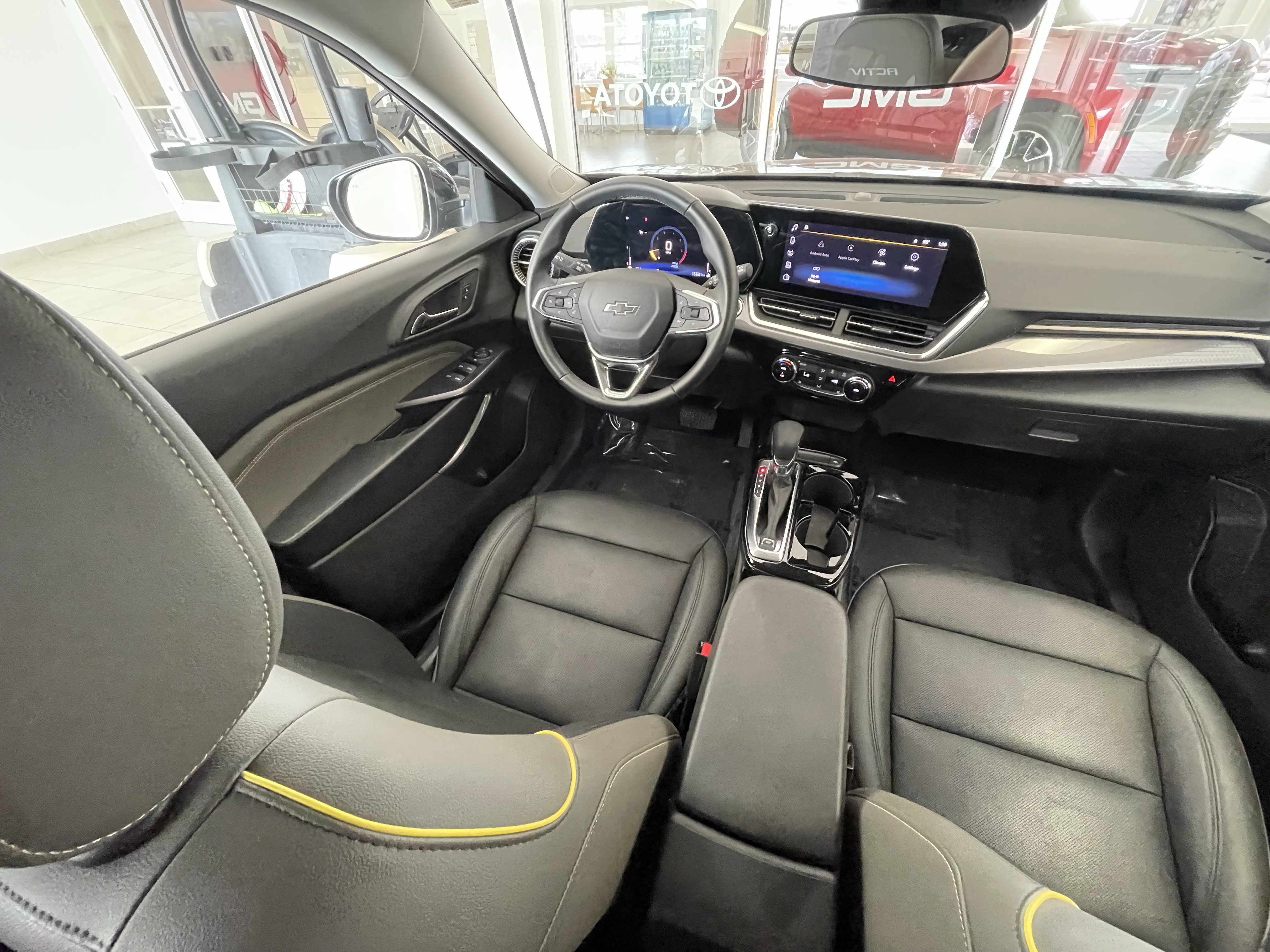 Certified 2025 Chevrolet Trax ACTIV w/ Driver Confidence Package FWD image 25