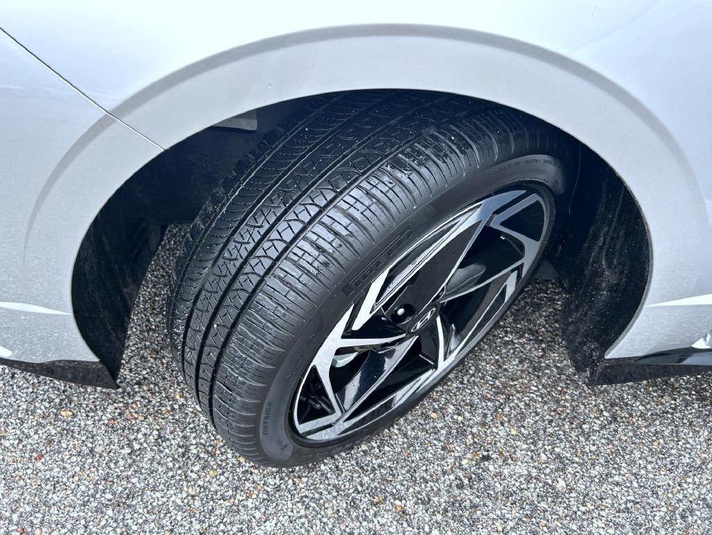 Used 2025 Hyundai Sonata SEL FWD image 25