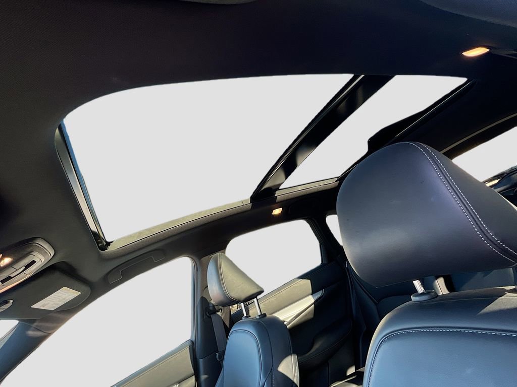 Used 2021 INFINITI QX50 Luxe w/ Appearance Package image 23