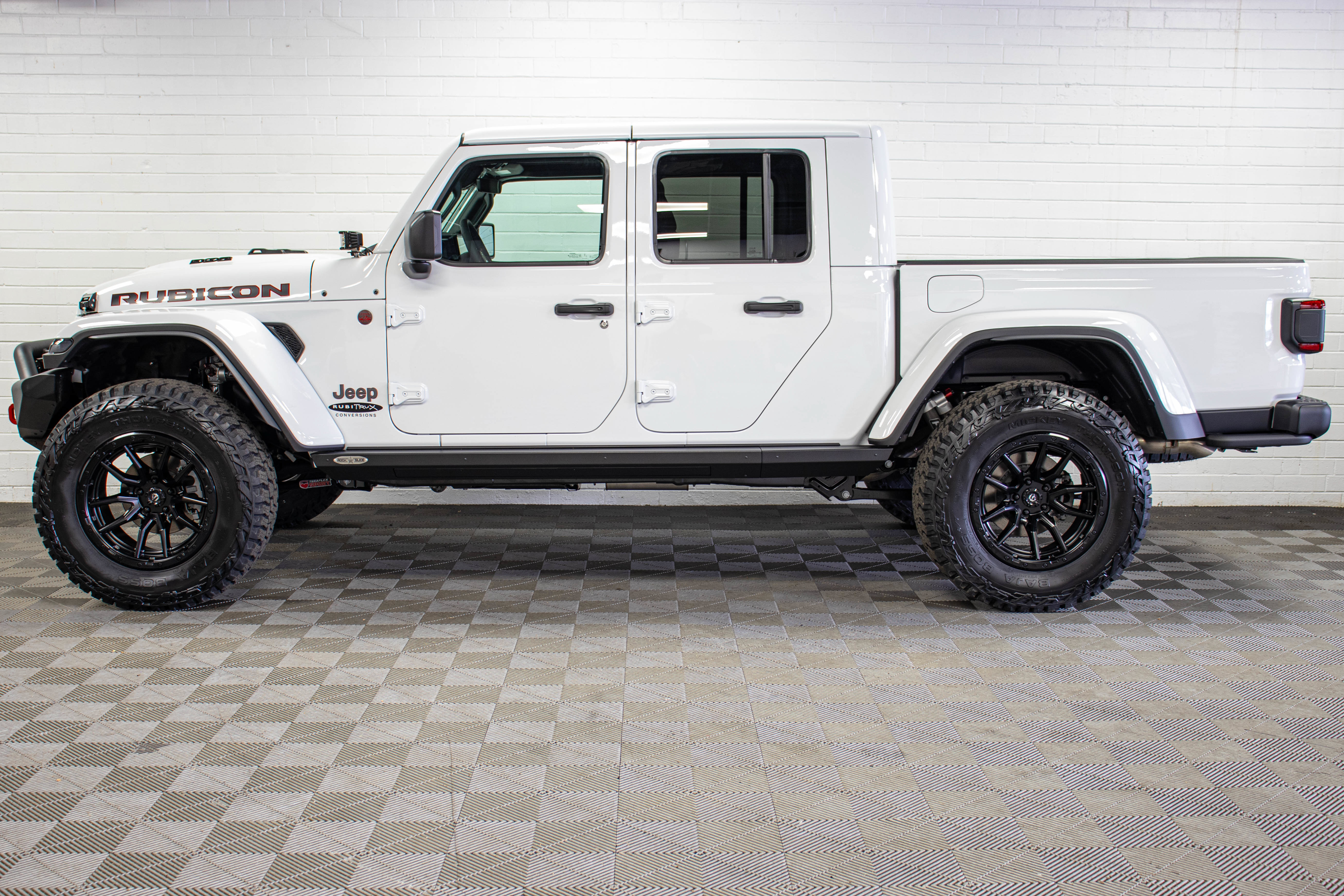 Used 2026 Jeep Gladiator Rubicon AWD/4WD image 6