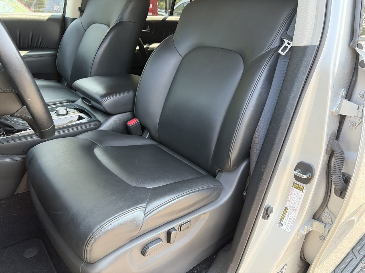 Used 2024 Nissan Armada SV AWD/4WD image 21