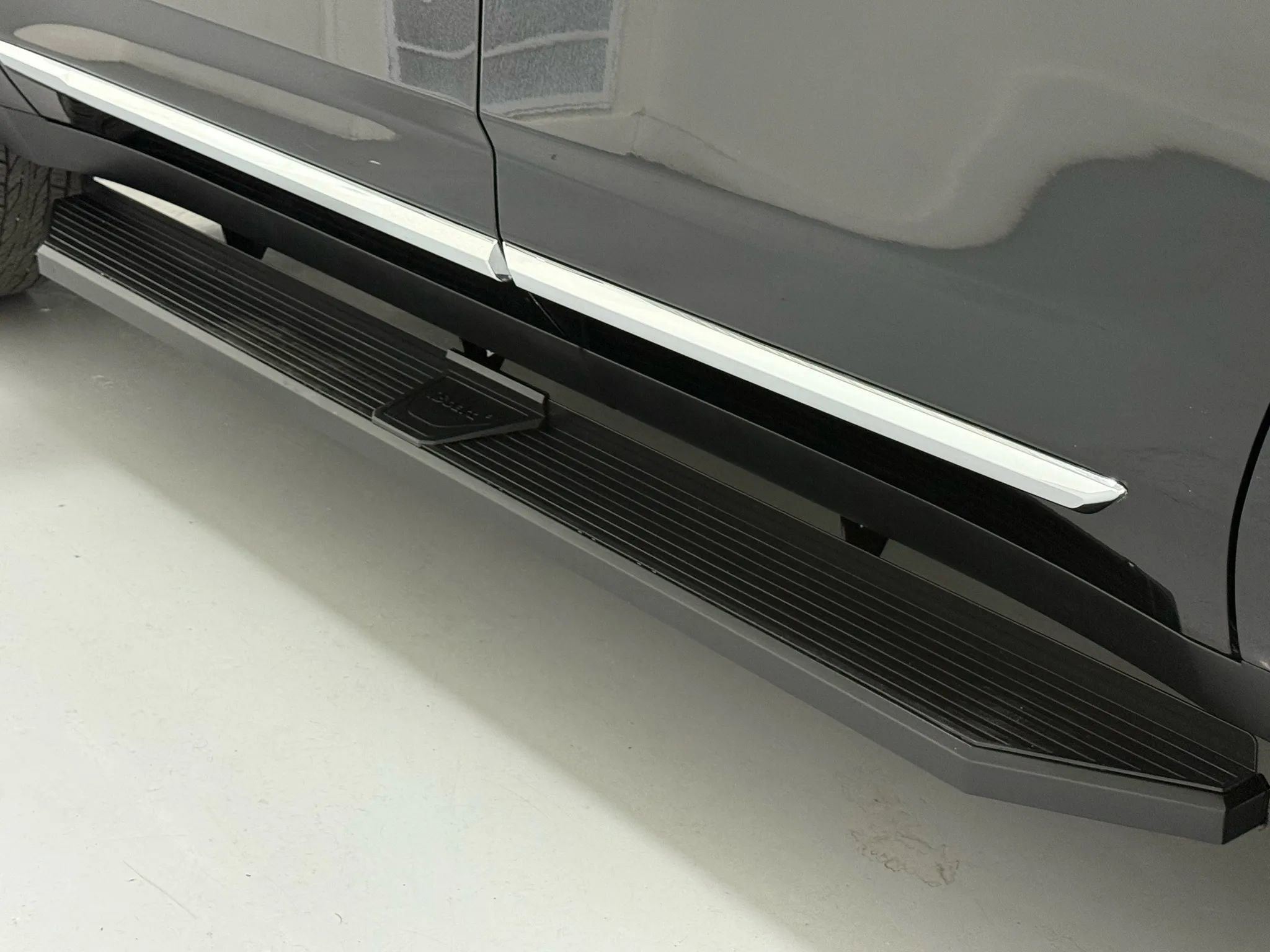 Used 2024 GMC Yukon SLT image 15