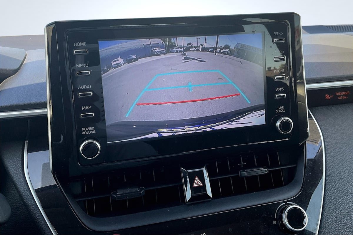 Used 2020 Toyota Corolla LE FWD image 21