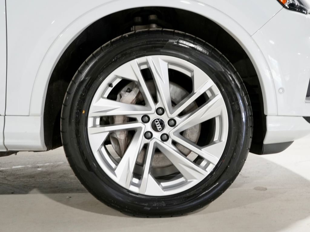 Used 2021 Audi Q7 3.0T Premium w/ Convenience Package image 37