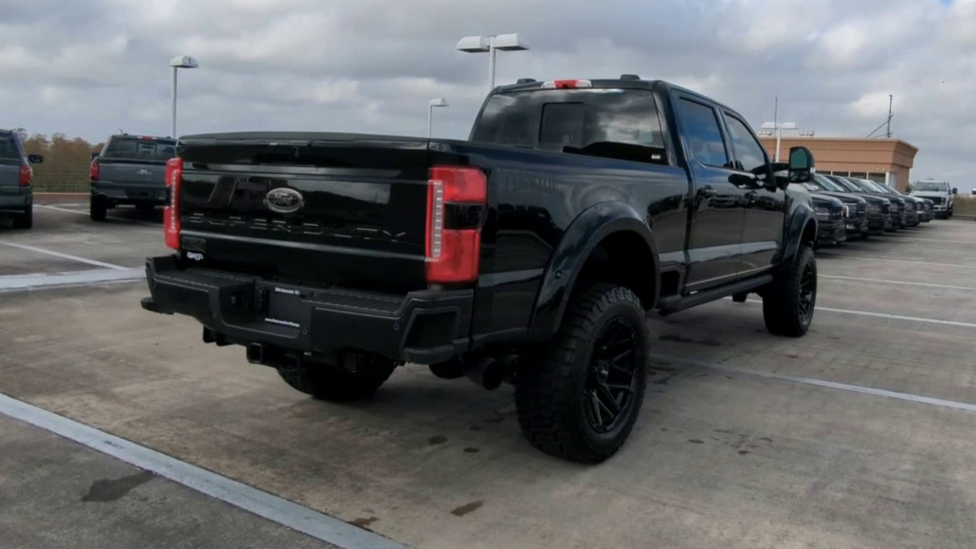 New 2026 Ford F250 Lariat w/ Black Appearance Package image 29