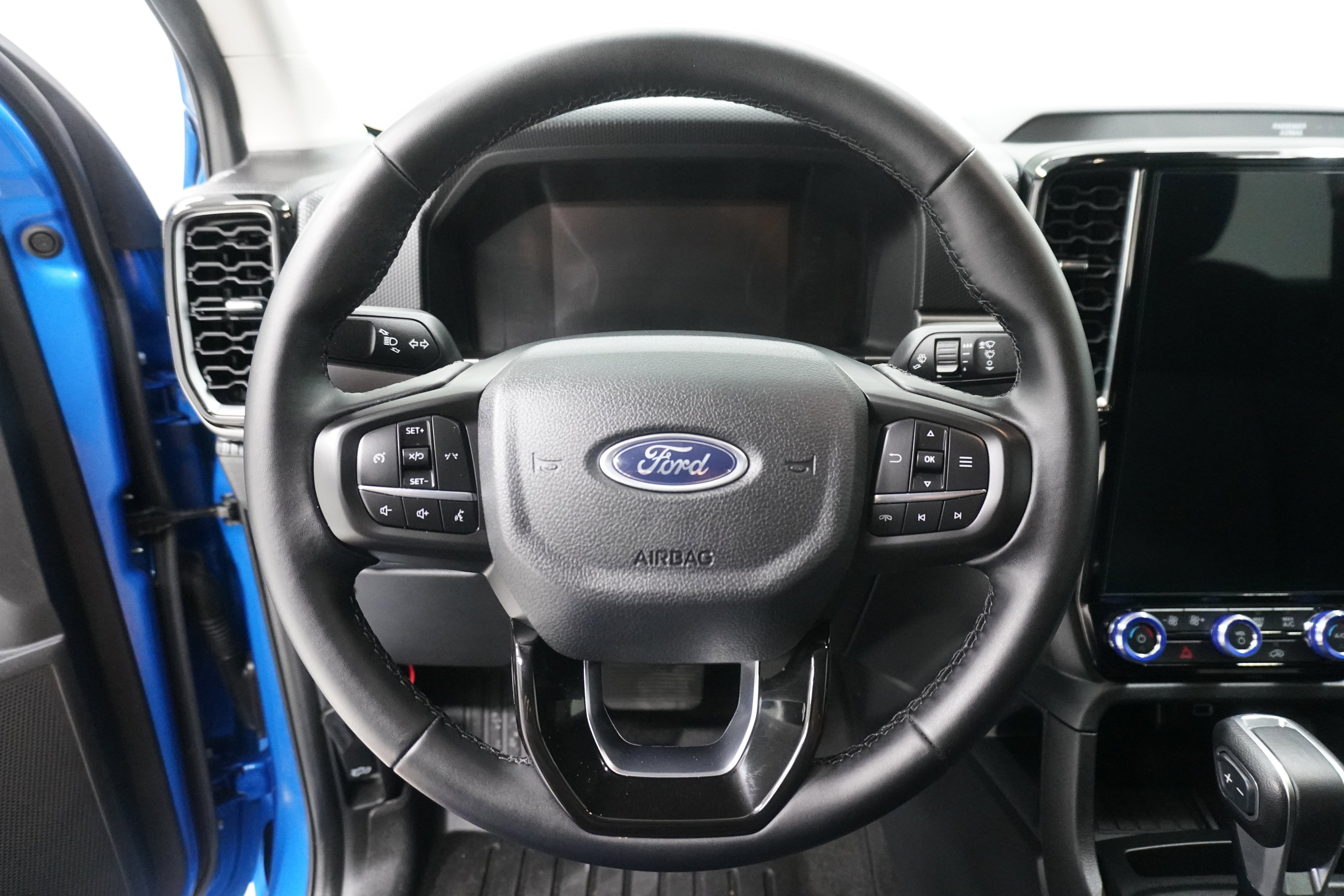 Used 2024 Ford Ranger XLT w/ Equipment Group 301A High RWD image 17