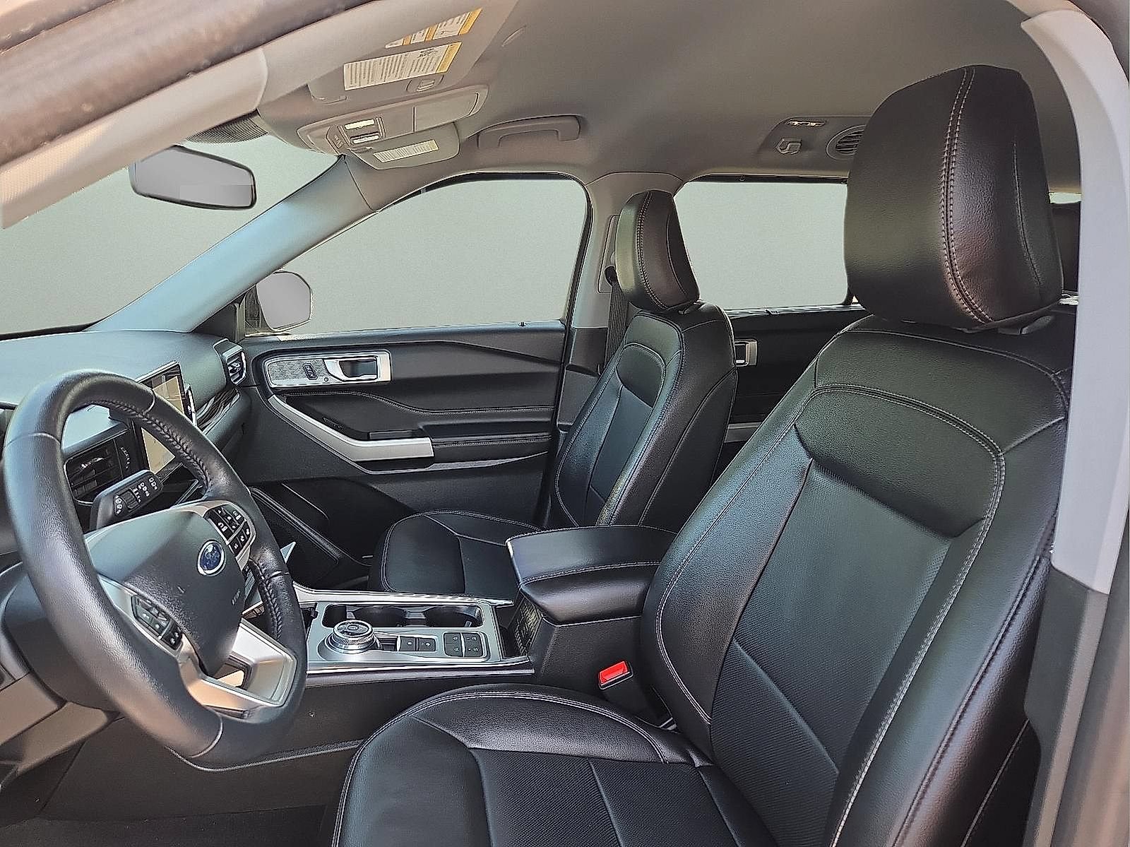 Used 2024 Ford Explorer Limited RWD image 14