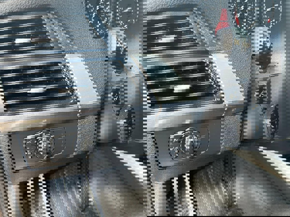 Used 2011 BMW X5 xDrive50i image 15