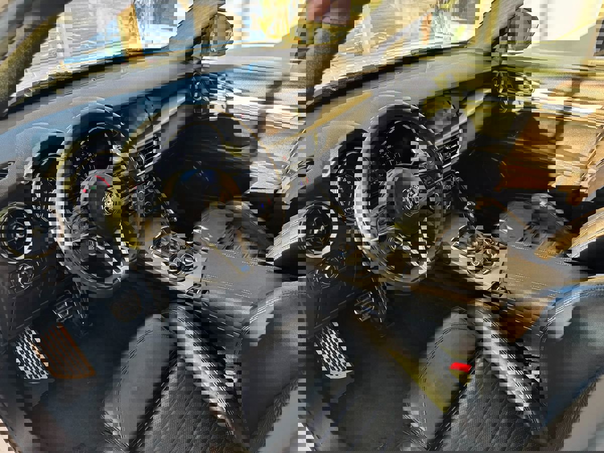 Used 2019 Alfa Romeo Stelvio Ti Sport w/ Quick Order Package 22S Sport image 12