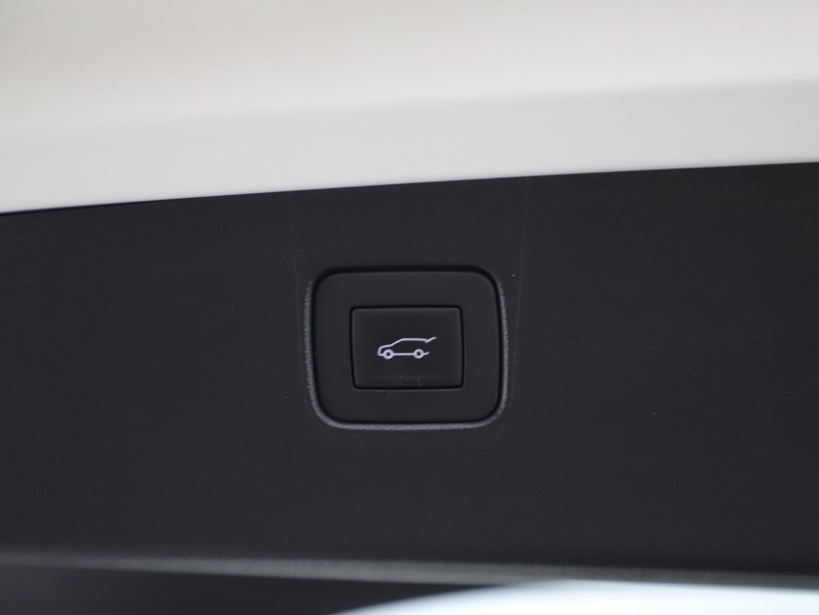 Used 2024 Buick Envista Sport Touring w/ Experience Buick Package image 17