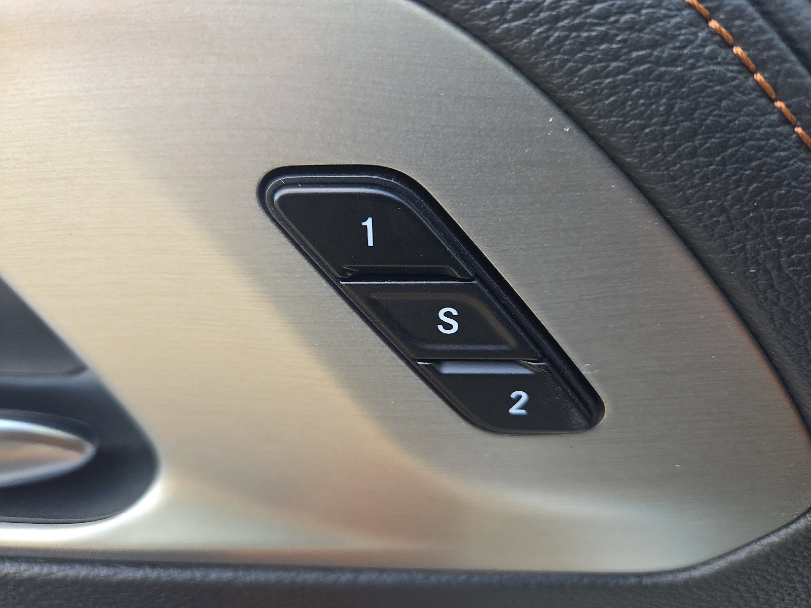 New 2026 Chrysler Pacifica Pinnacle image 6
