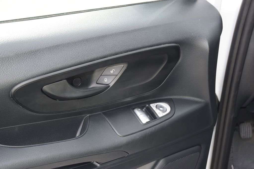 Used 2023 Mercedes-Benz Metris image 19