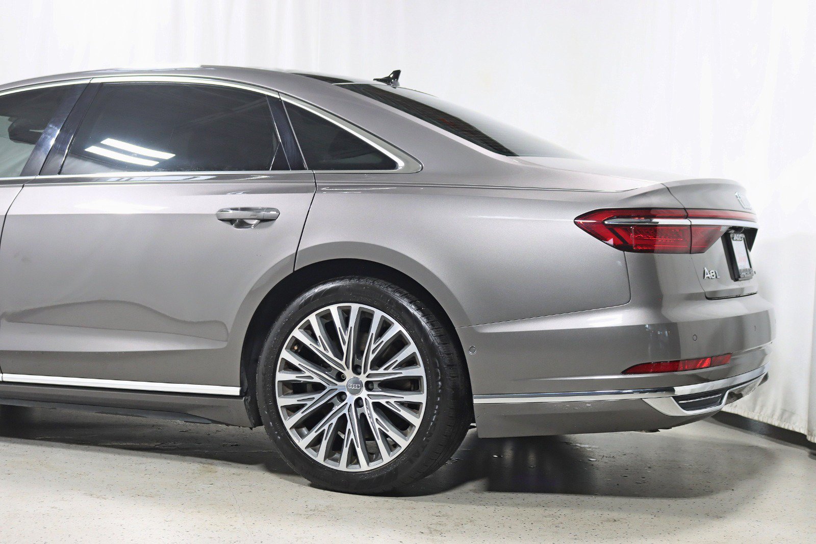 Used 2020 Audi A8 L 3.0T w/ Executive Package AWD/4WD image 10