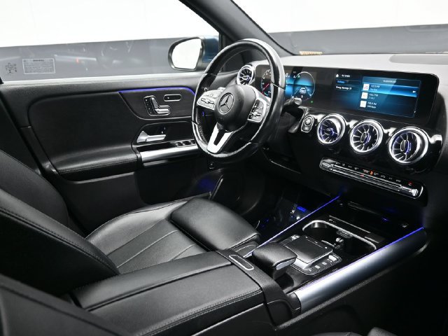 Used 2023 Mercedes-Benz GLA 250 4MATIC w/ Premium Package image 20