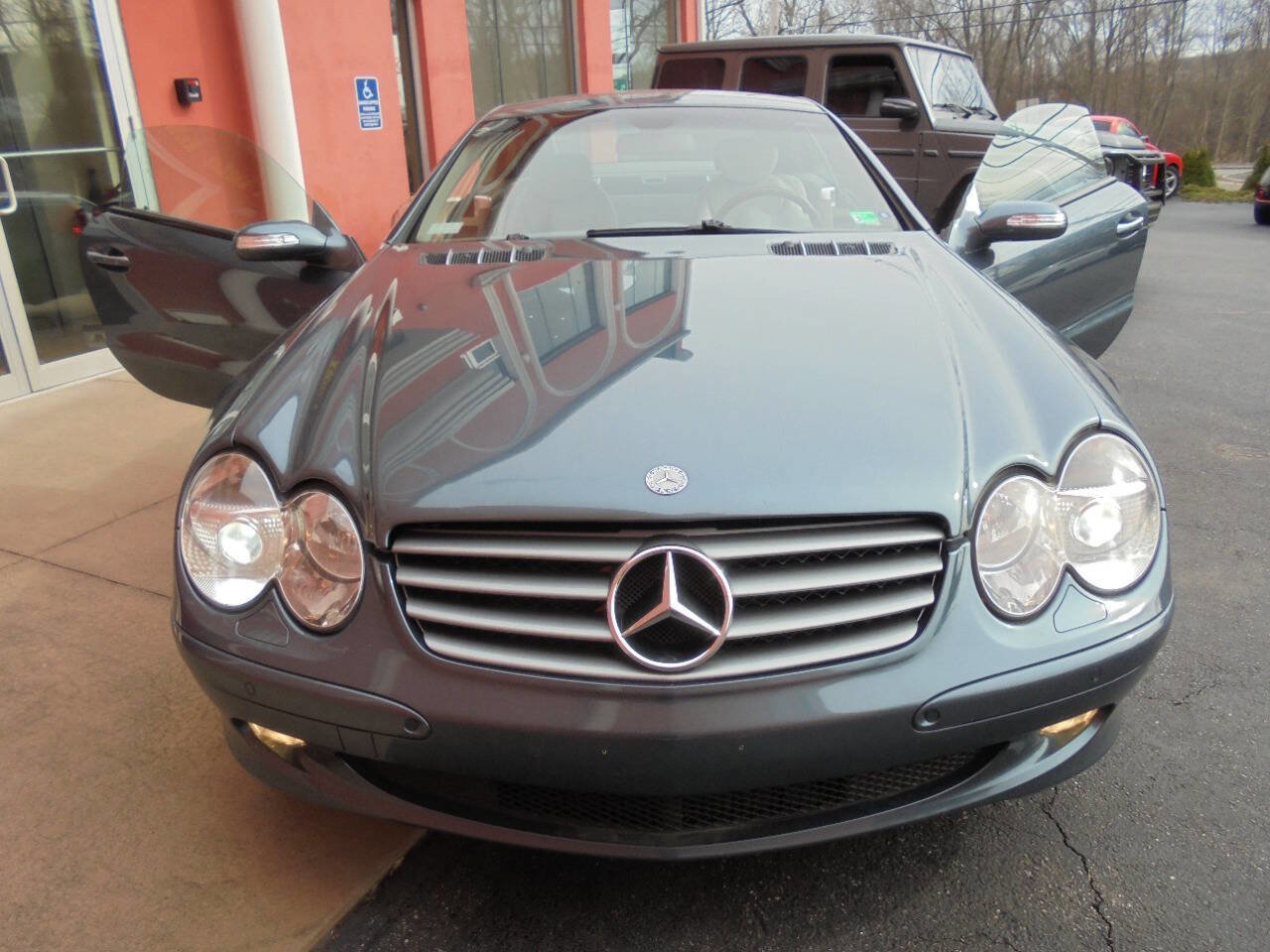 Used 2004 Mercedes-Benz SL 500 w/ Trim Pkg image 43