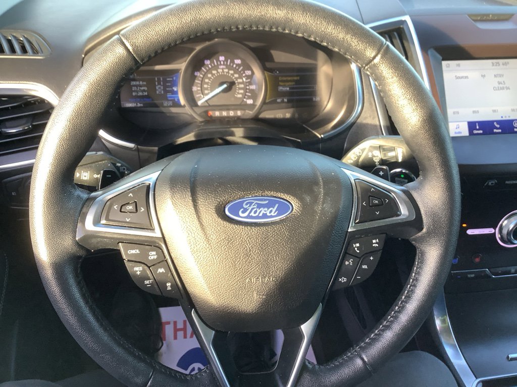 Used 2020 Ford Edge Titanium w/ Equipment Group 301A image 16