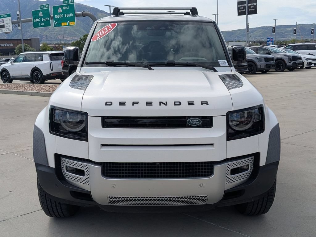 Used 2023 Land Rover Defender 110 SE AWD/4WD image 9
