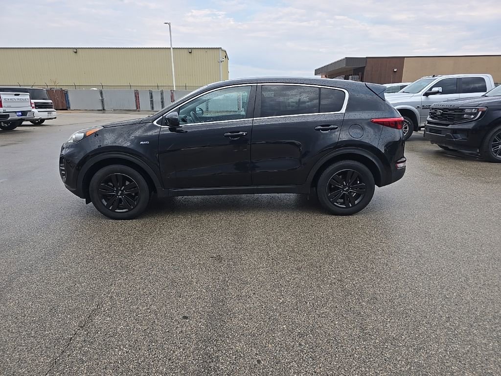 Used 2019 Kia Sportage LX image 3