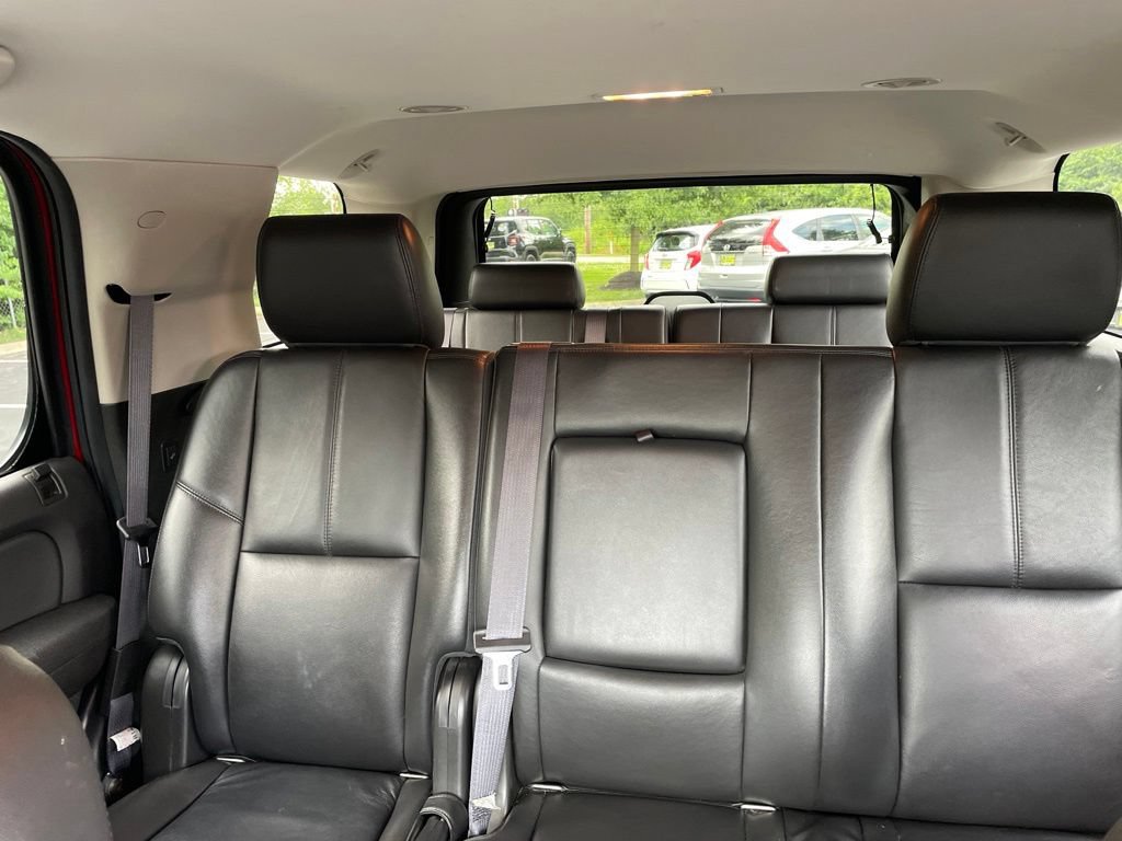 Used 2012 Chevrolet Tahoe LT w/ Luxury Package AWD/4WD image 19