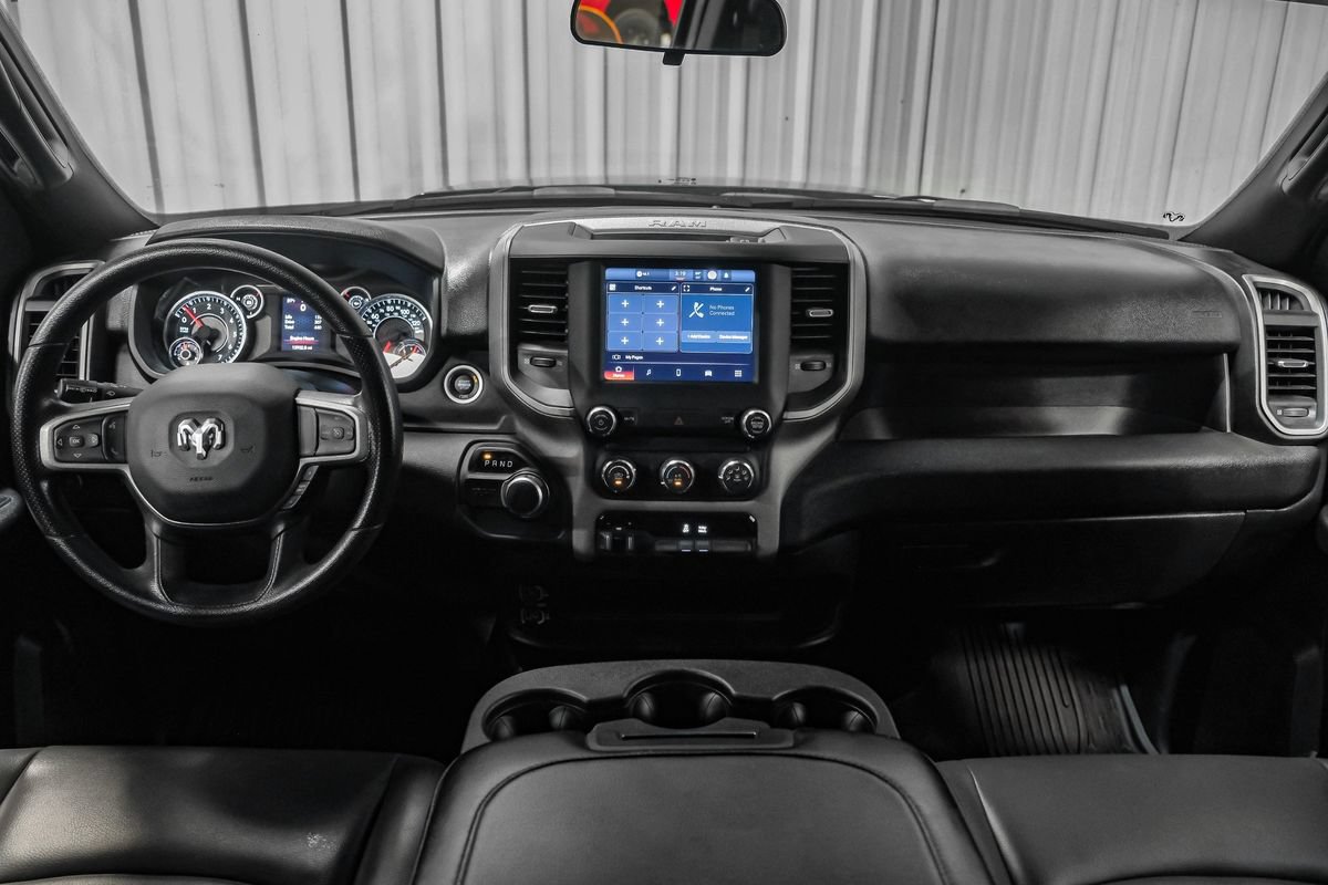 Used 2024 RAM 3500 Tradesman w/ Chrome Appearance Group AWD/4WD image 13