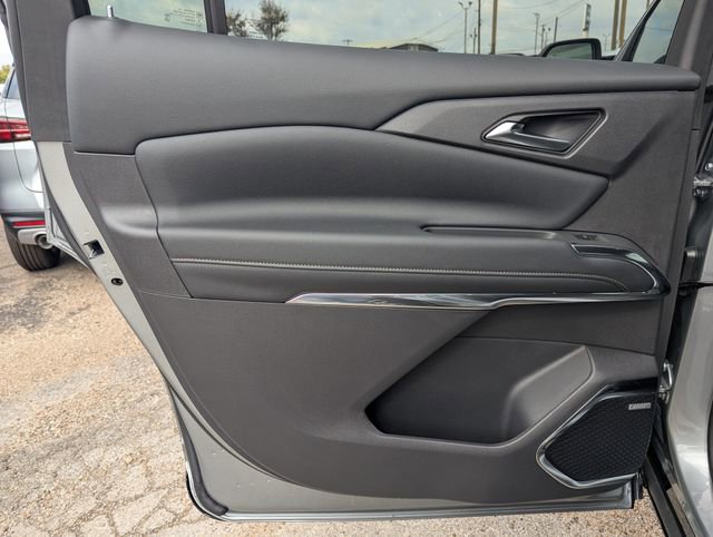 New 2026 Chevrolet Traverse High Country w/ LPO, Floor Liner Package image 9